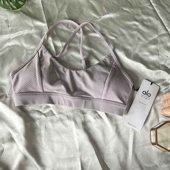 ALO Yoga No Limits Bra - Picture 5 of 6